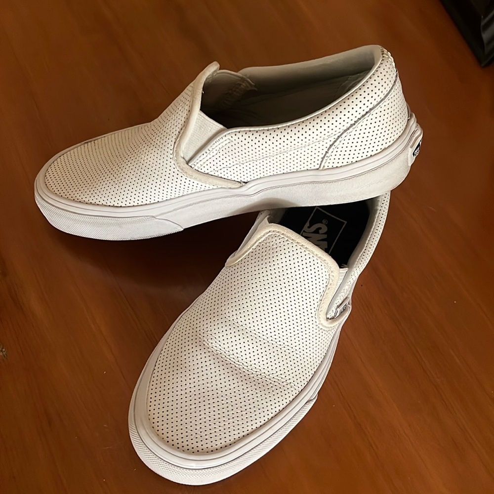 Leather Vans women’s 6./ men’s/Youth 4.5